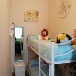 Semesterbostad Nonna Lina -